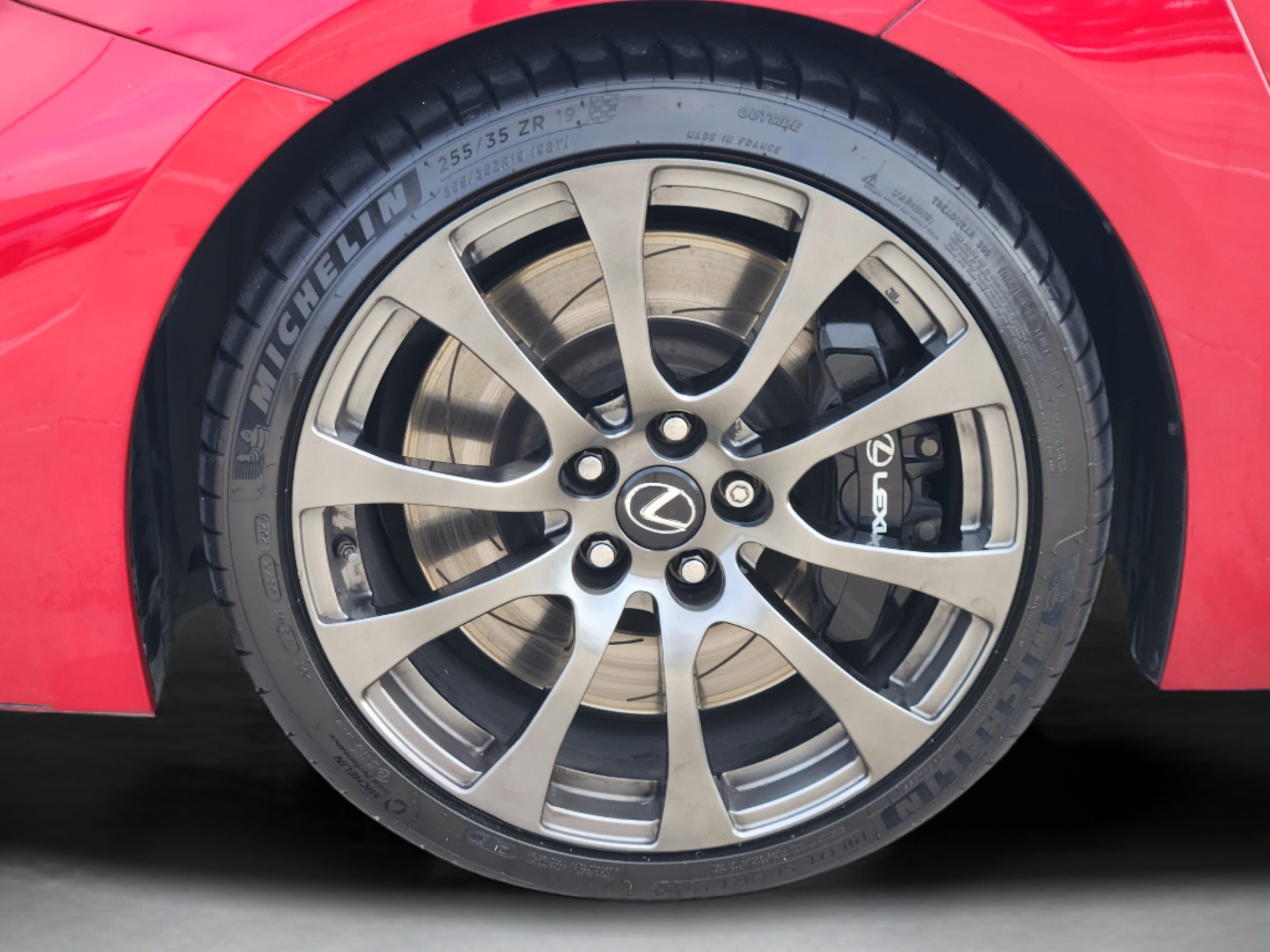 Used 2015 Lexus RC F w/ Premium Package RWD image 40