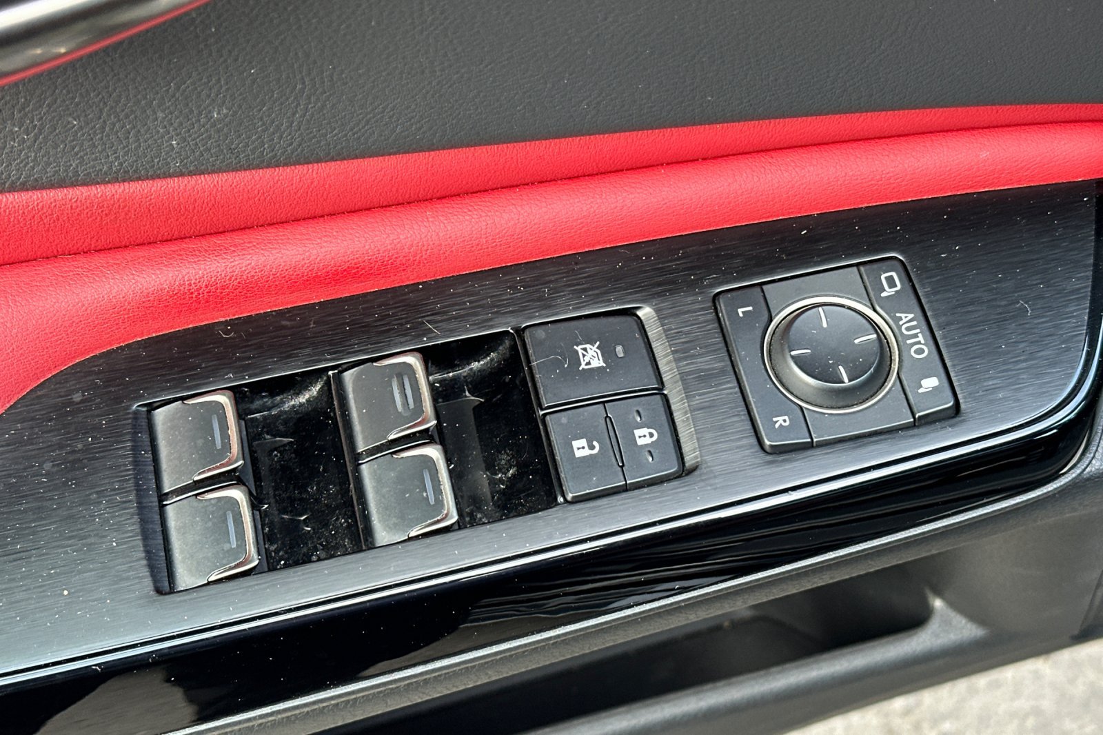 Used 2024 Lexus ES 350 F Sport FWD image 14