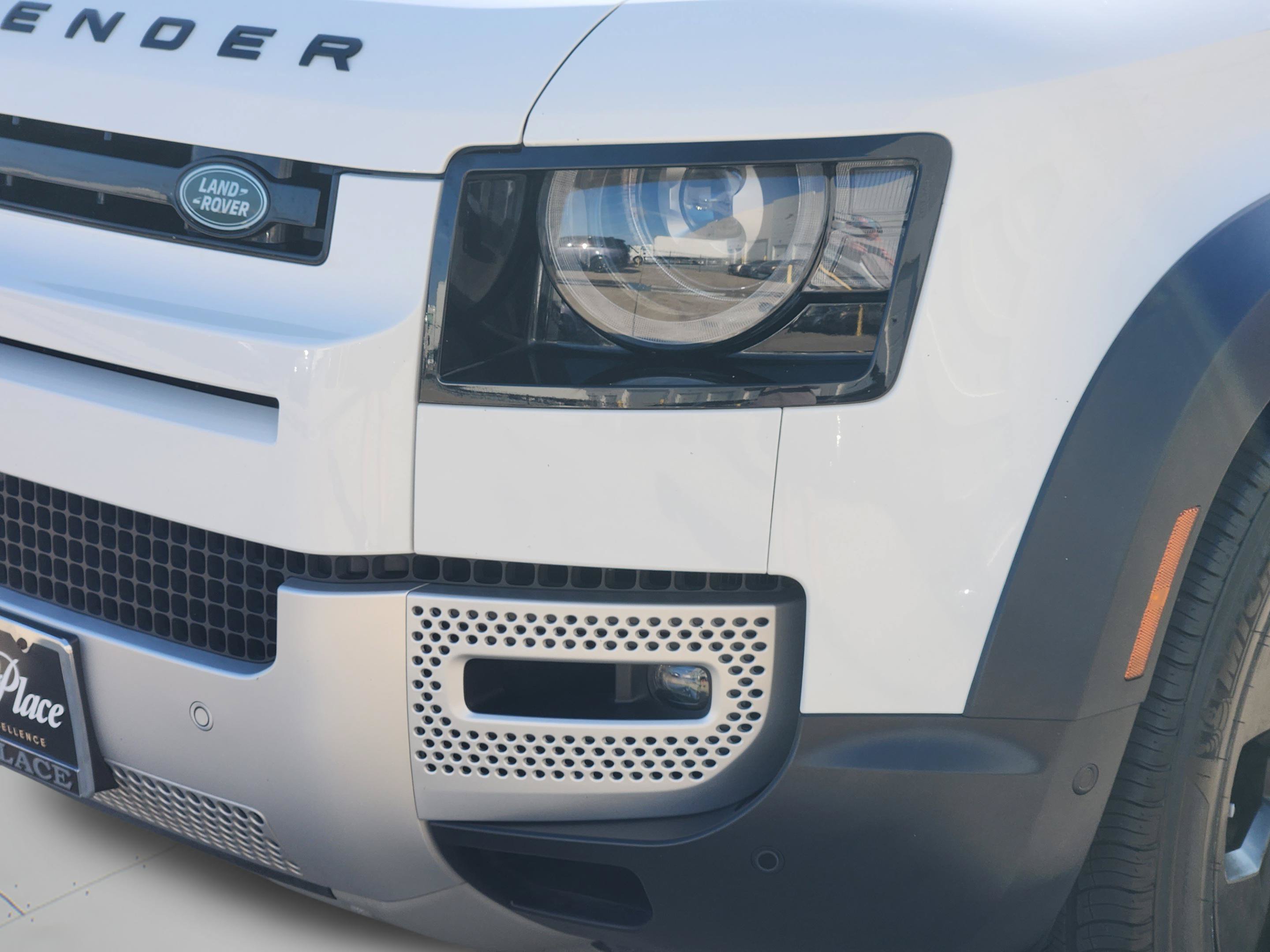 Used 2020 Land Rover Defender 110 HSE AWD/4WD image 28