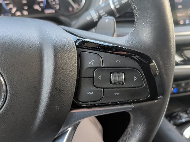 Used 2023 Buick Enclave Premium image 25