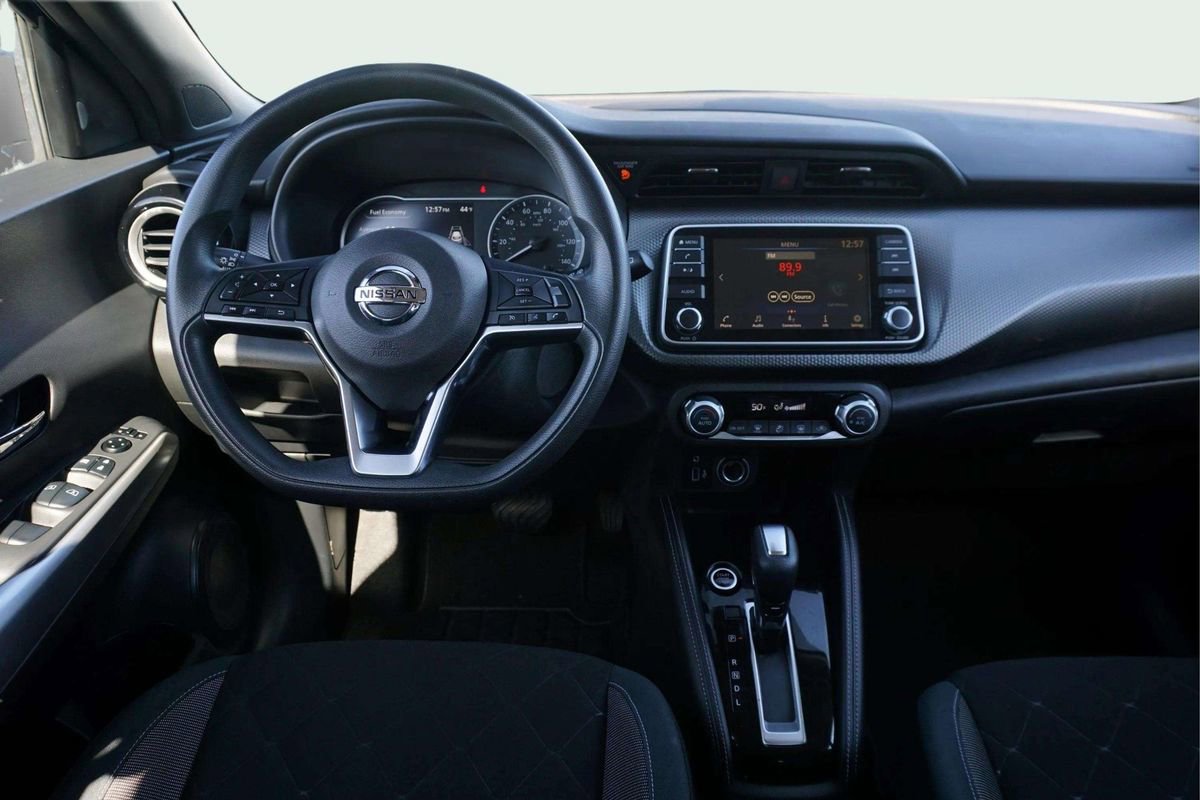 Used 2020 Nissan Kicks SV FWD image 19