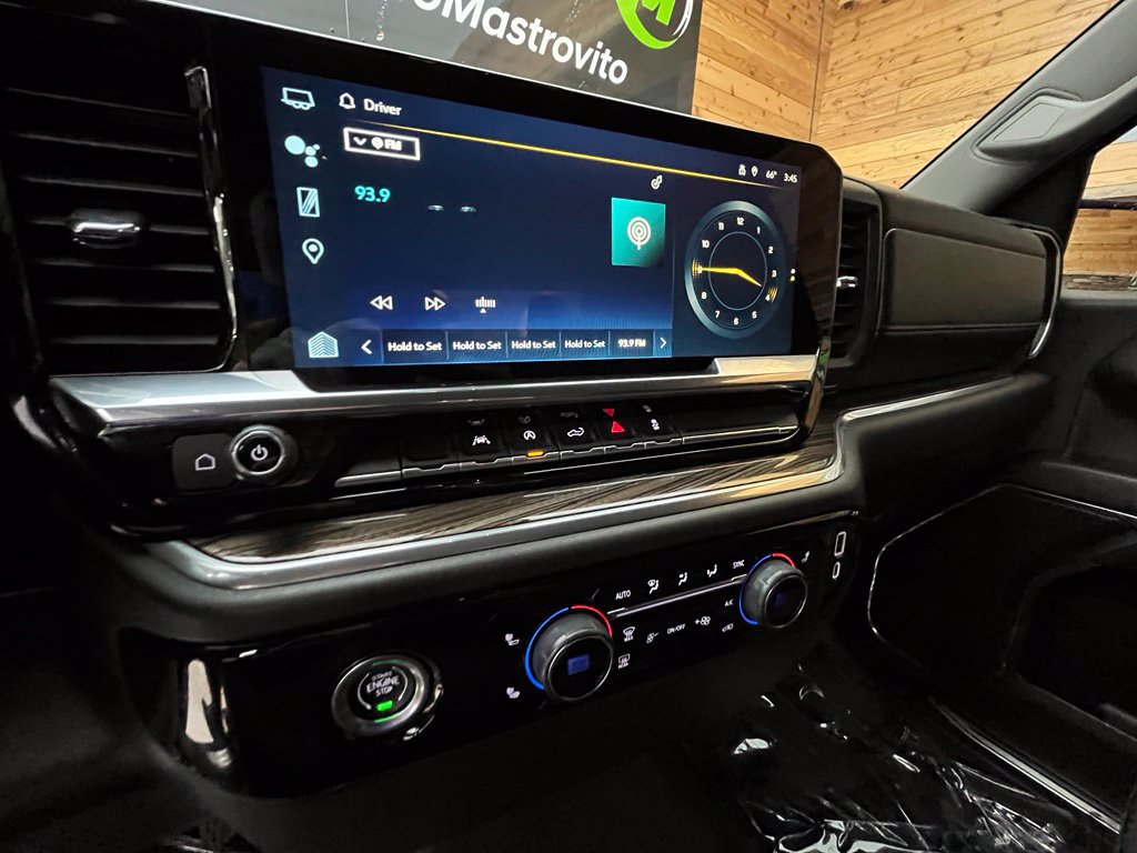 Used 2022 Chevrolet Silverado 1500 LT AWD/4WD image 25