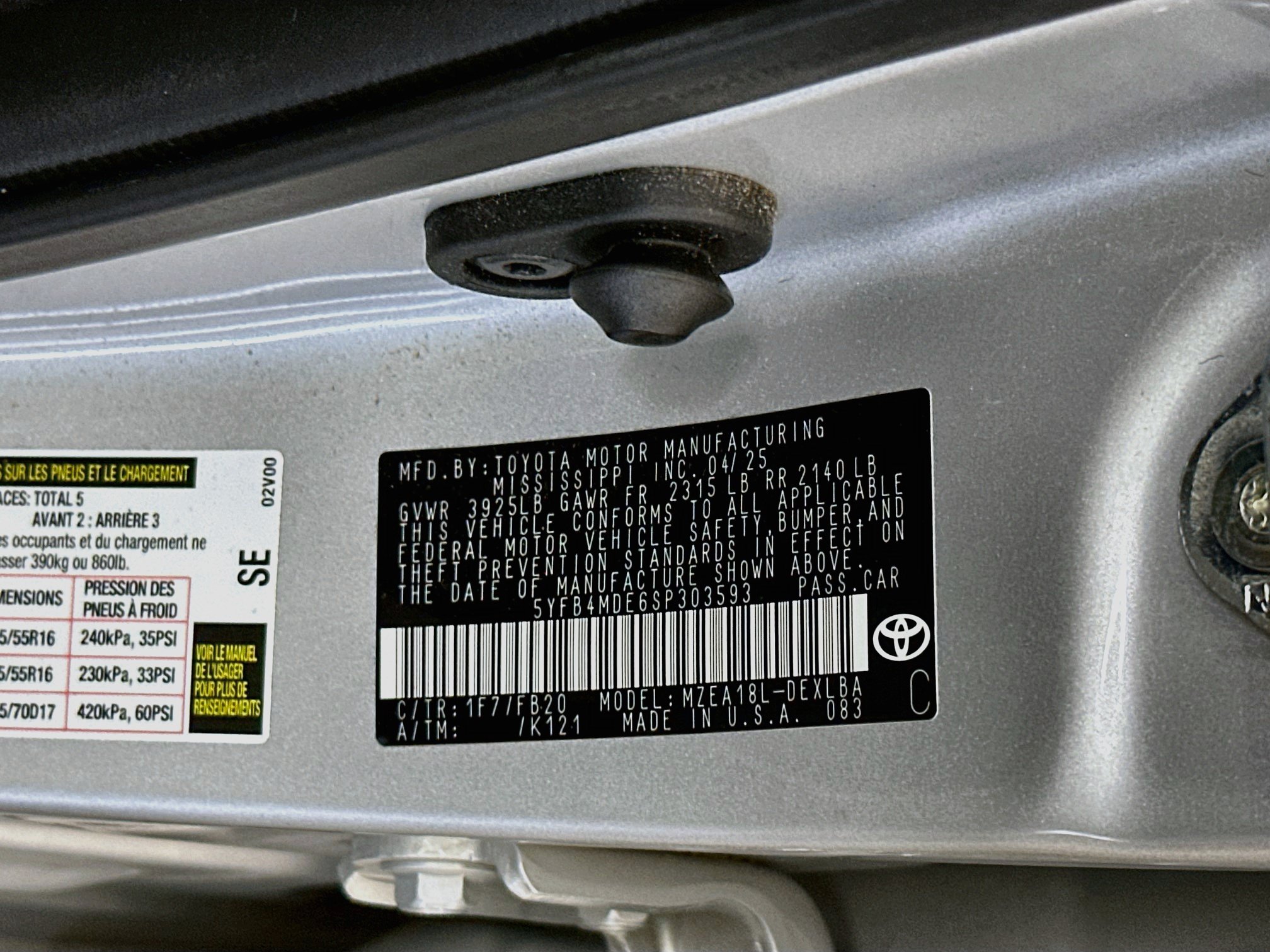 Used 2025 Toyota Corolla LE FWD image 12