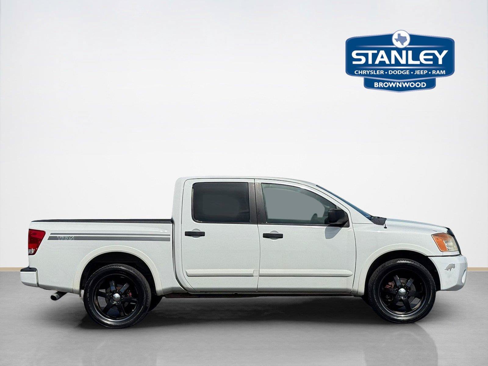 Used 2012 Nissan Titan SV w/ Sport Appearance Pkg RWD image 13