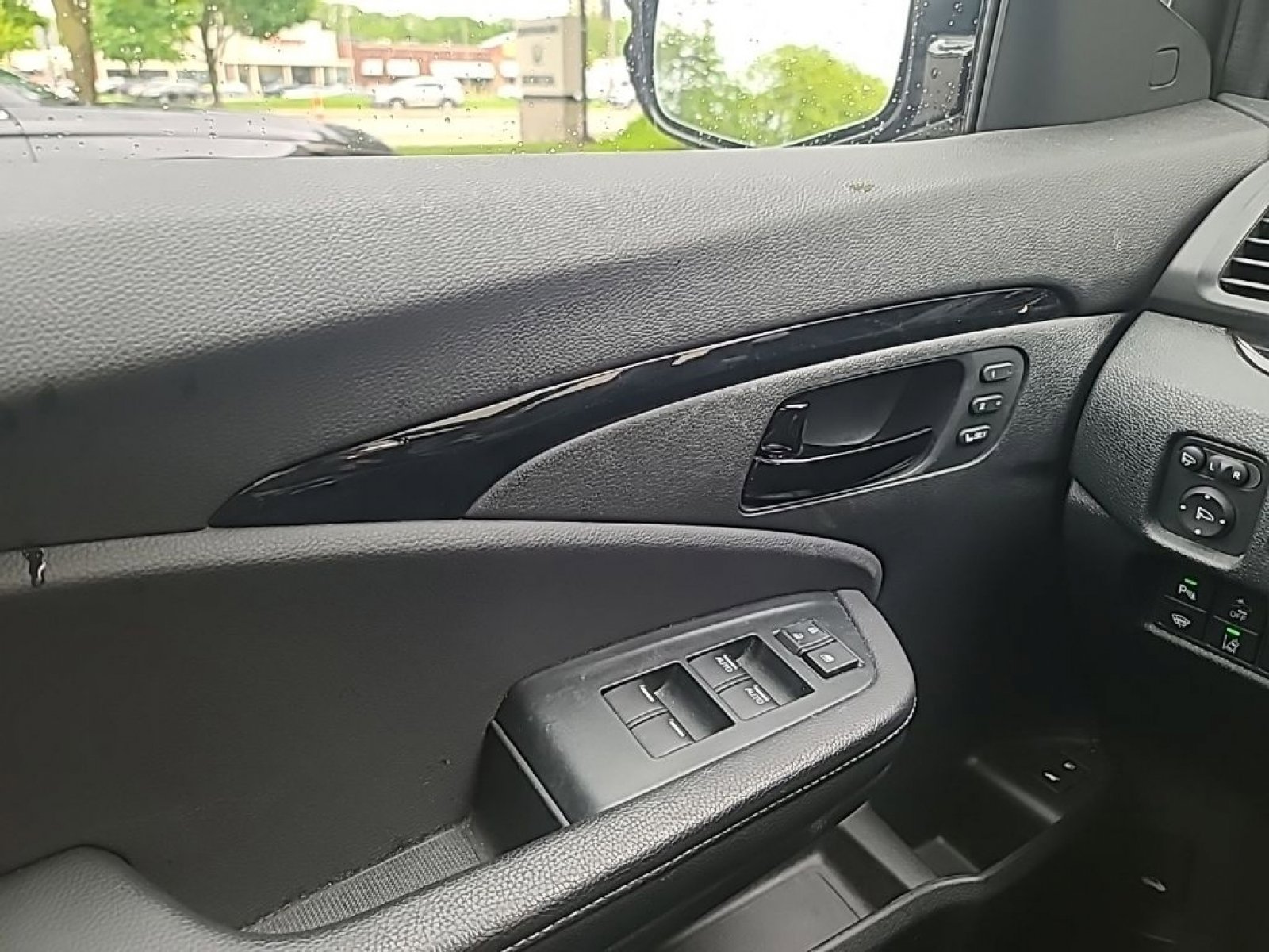 Used 2023 Honda Passport Elite image 16