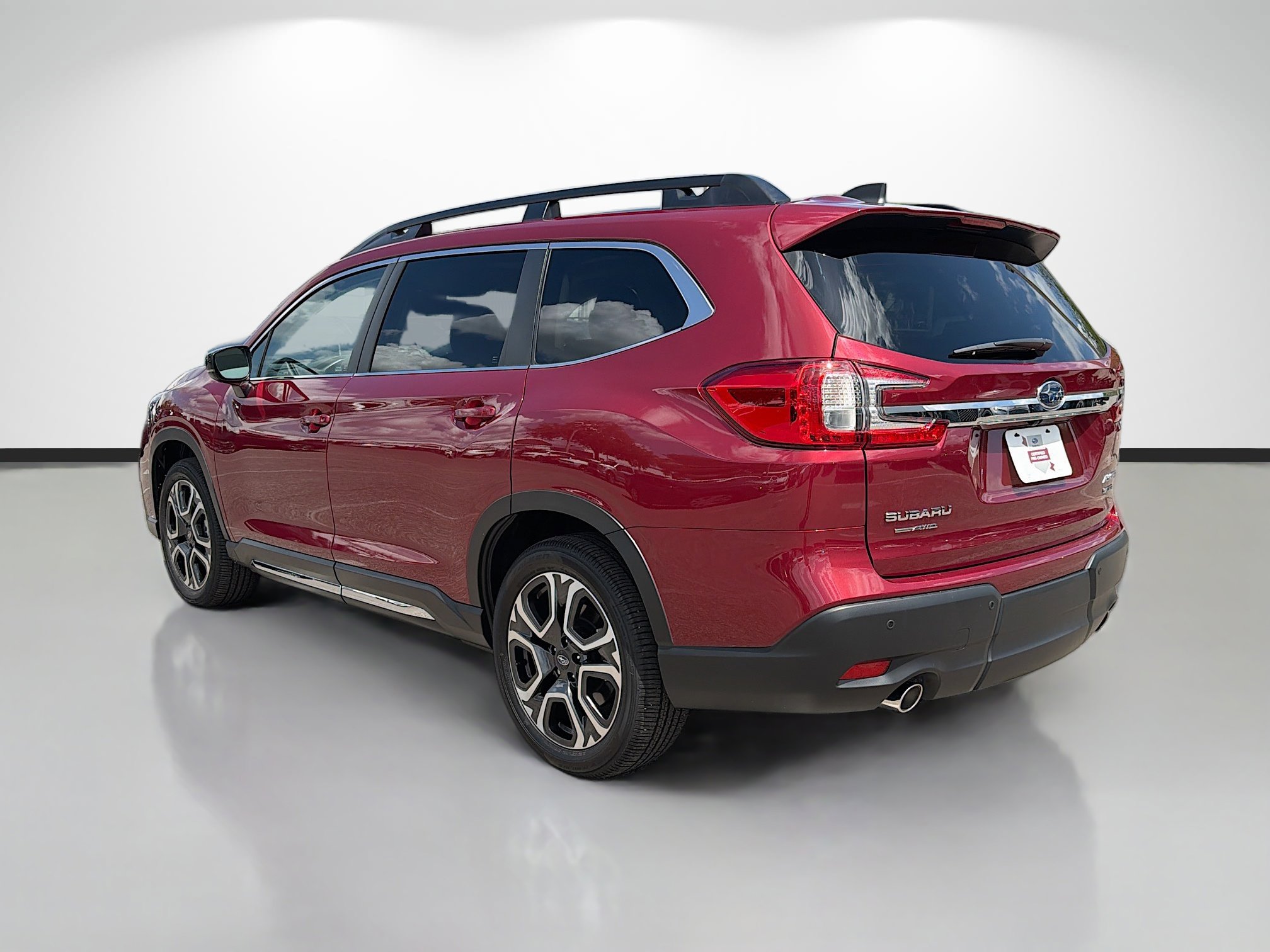 Certified 2025 Subaru Ascent Limited w/ Popular Package #2 AWD/4WD image 5
