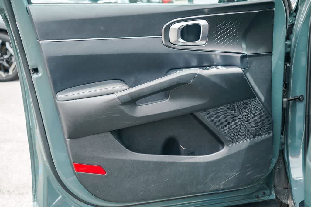 Certified 2025 Kia Sorento EX AWD/4WD image 19
