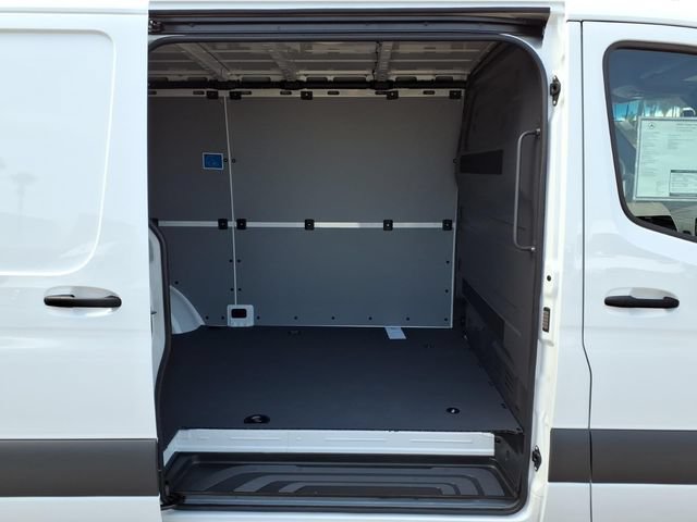 New 2026 Mercedes-Benz Sprinter 2500 image 23
