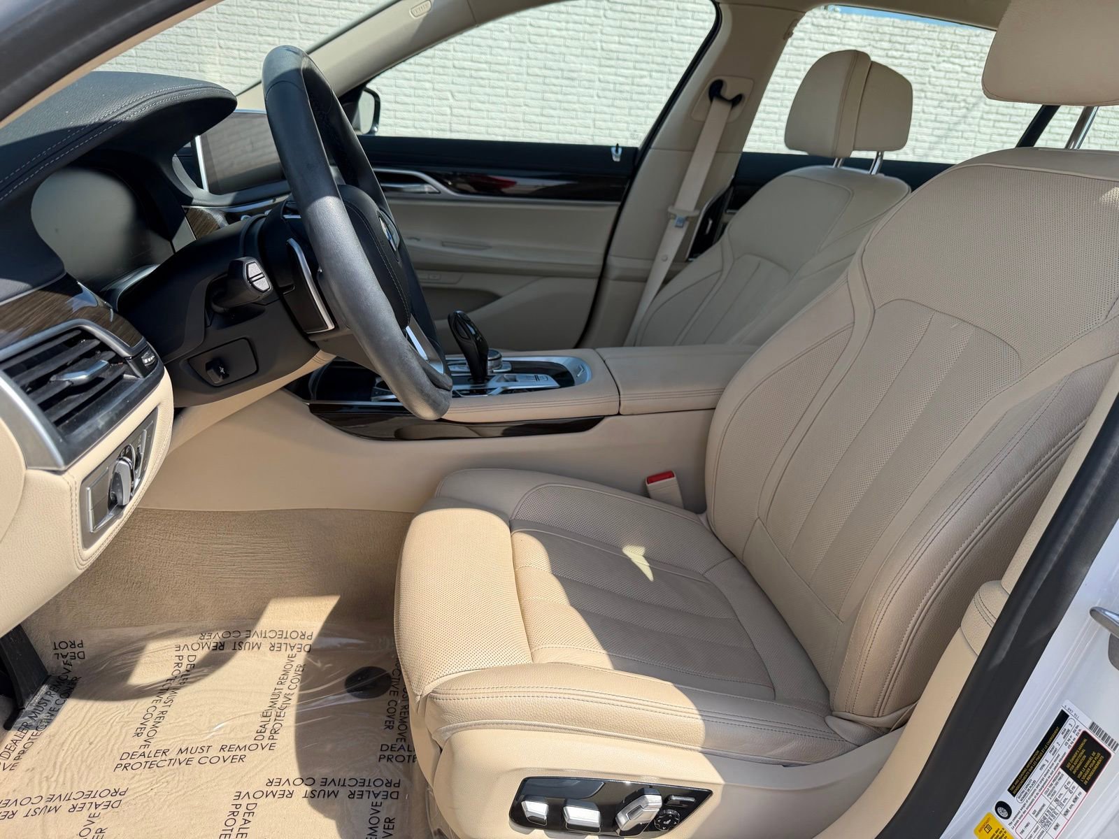 Used 2021 BMW 740i RWD image 19
