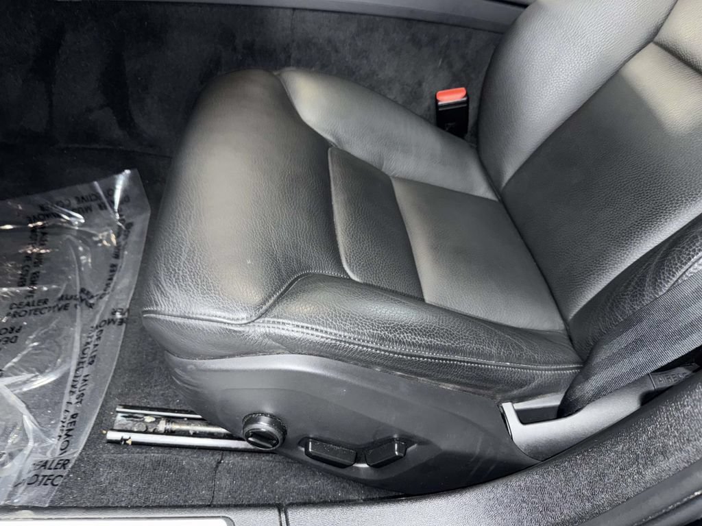 Used 2025 Volvo S60 B5 Plus AWD/4WD image 3