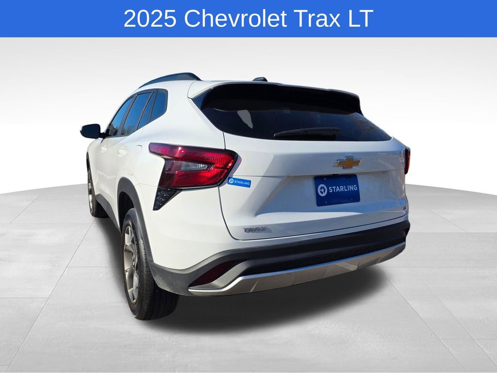 Certified 2025 Chevrolet Trax LT w/ LT Convenience Package image 7