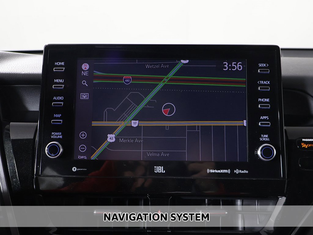 Used 2021 Toyota Camry XLE w/ Navigation Upgrade Package image 3