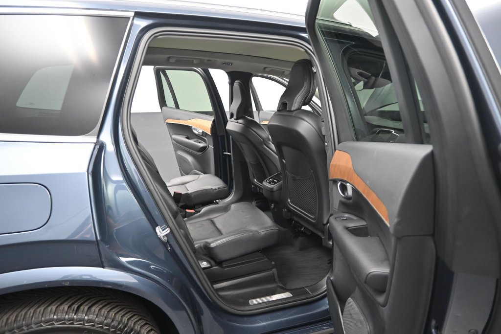 Used 2022 Volvo XC90 T6 Momentum w/ Advanced Package AWD/4WD image 20