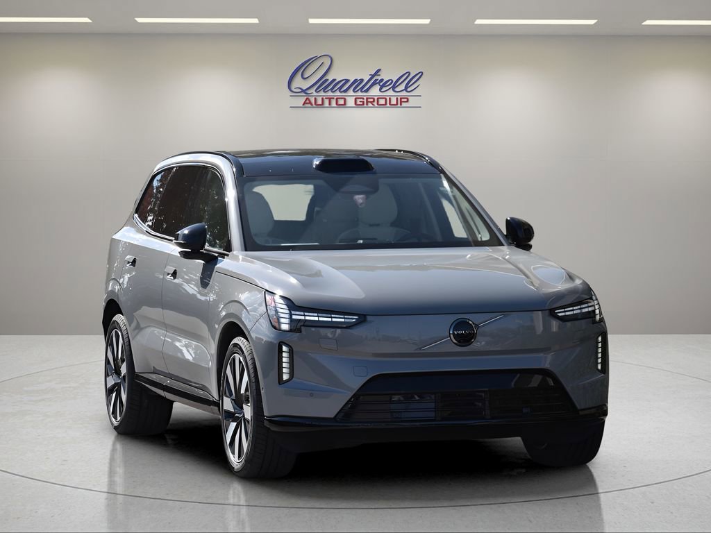 Used 2025 Volvo EX90 Ultra image 2