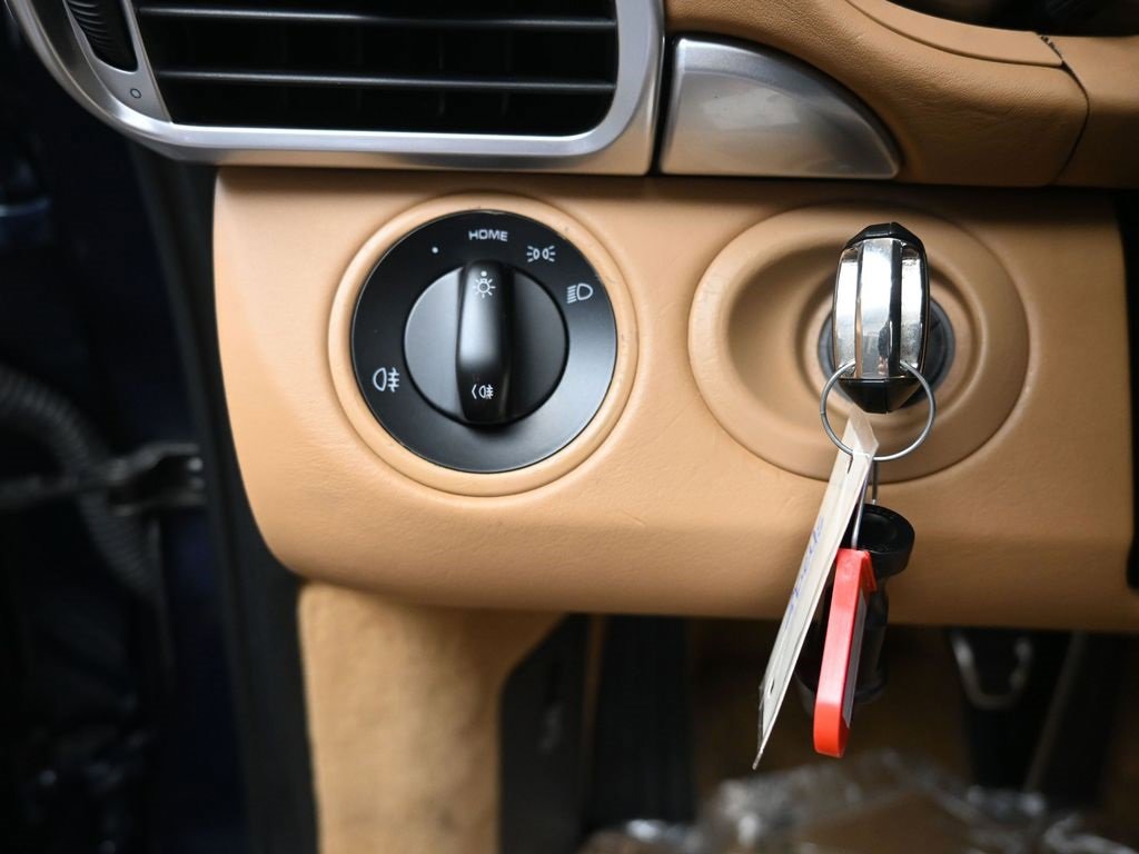 Used 2012 Porsche 911 Carrera S image 21