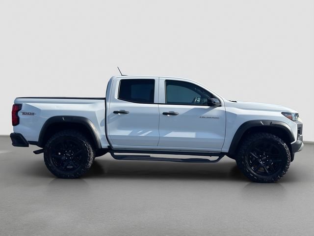 Used 2023 Chevrolet Colorado Trail Boss w/ Technology Package AWD/4WD image 7