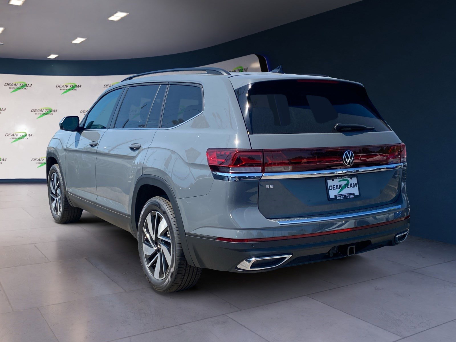 New 2026 Volkswagen Atlas SE image 4