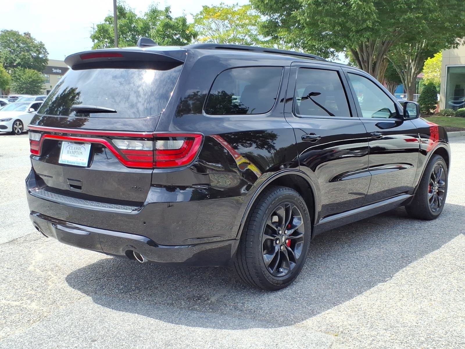 Used 2023 Dodge Durango R/T w/ Blacktop Package RWD image 8
