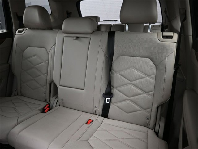 Used 2024 Volkswagen Atlas SE image 14