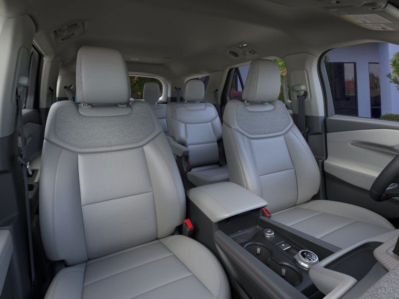 New 2026 Ford Explorer Active w/ Active Comfort Package RWD image 10