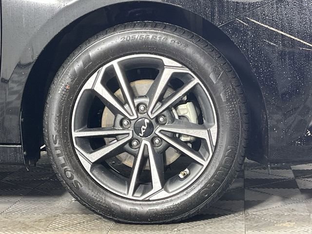 Certified 2024 Kia Forte LXS w/ LXS Technology Package image 10