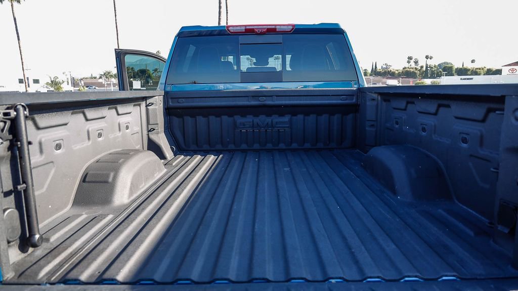 Used 2025 GMC Sierra 2500 Denali Ultimate AWD/4WD image 31