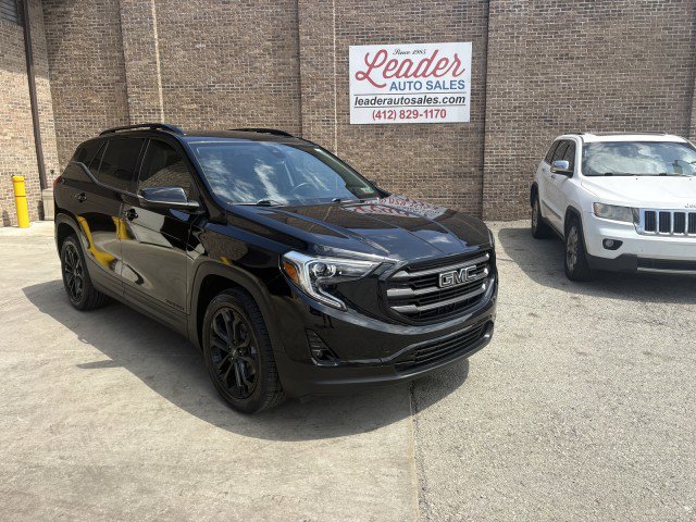 Used 2020 GMC Terrain SLT w/ Preferred Package AWD/4WD image 1