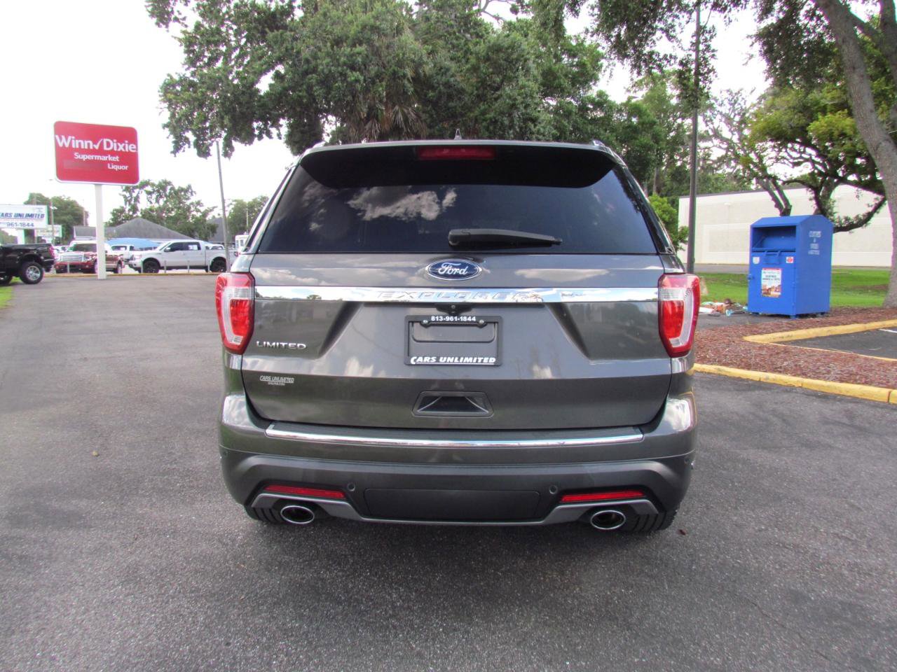 Used 2018 Ford Explorer Limited w/ Equipment Group 301A FWD image 7