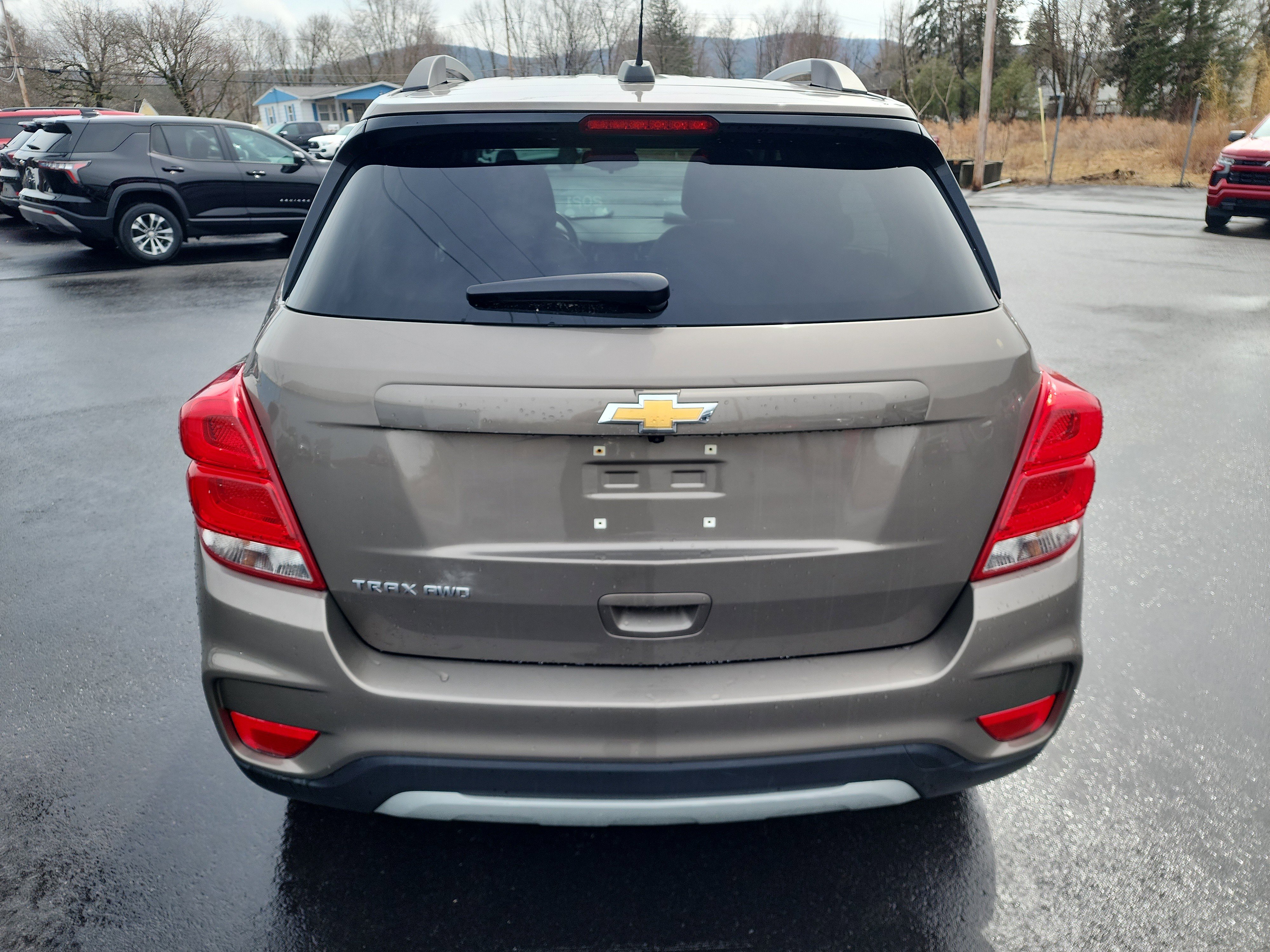 Used 2021 Chevrolet Trax LT w/ LT Convenience Package image 7