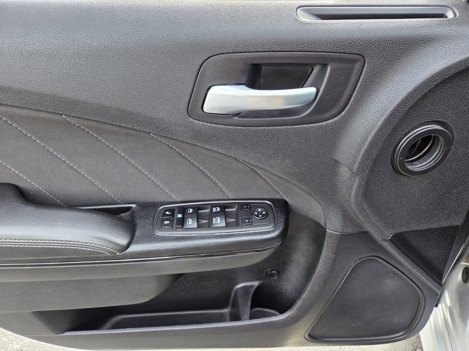 Used 2023 Dodge Charger GT w/ Blacktop Package image 17