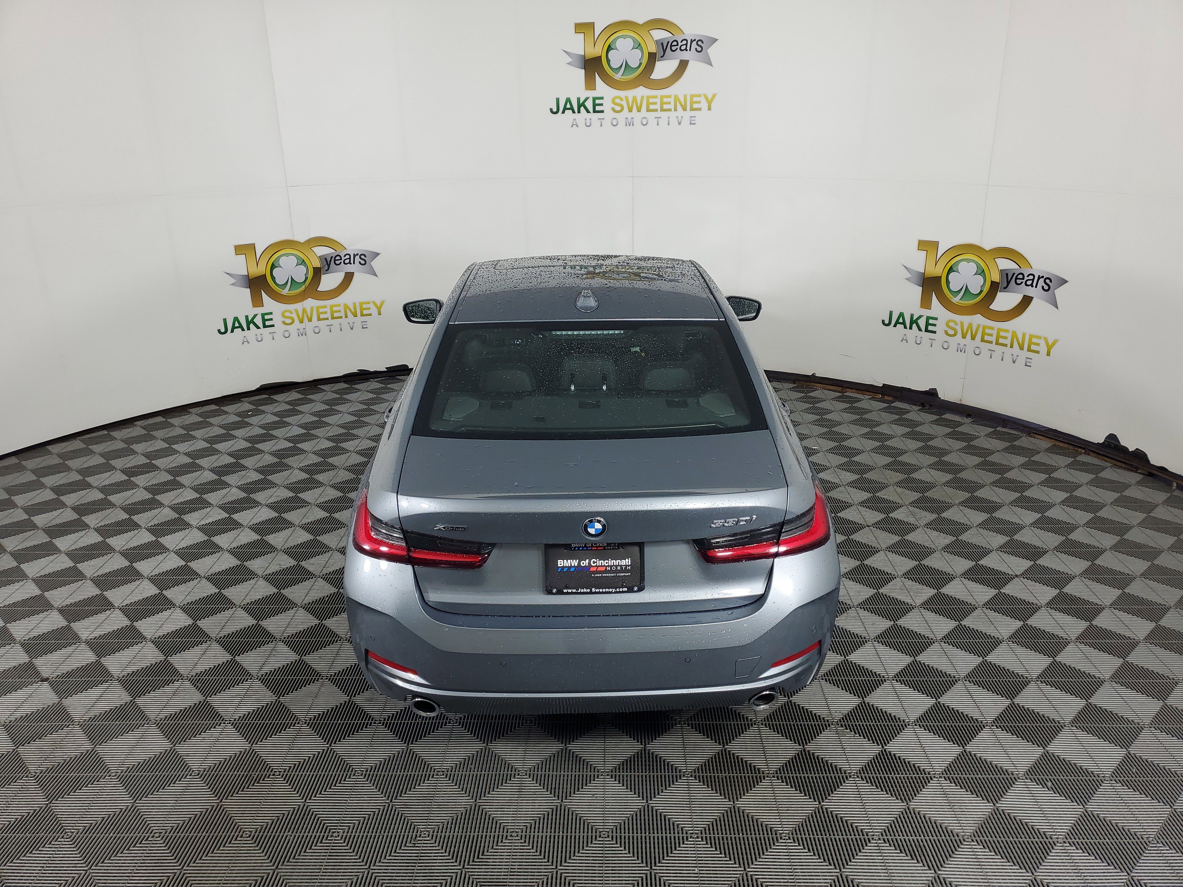 Used 2025 BMW 330i xDrive Sedan w/ Premium Package AWD/4WD image 6