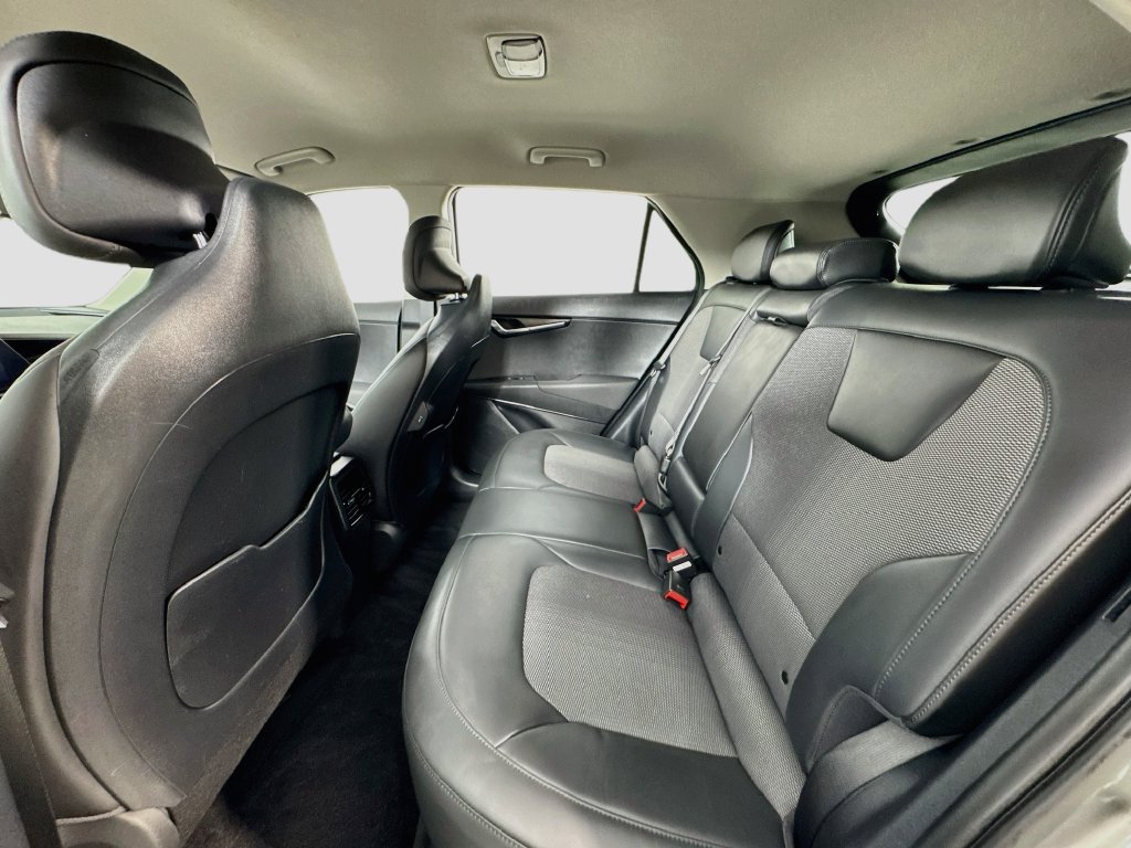 Used 2024 Kia Niro Wind w/ Wind Preserve Package FWD image 15