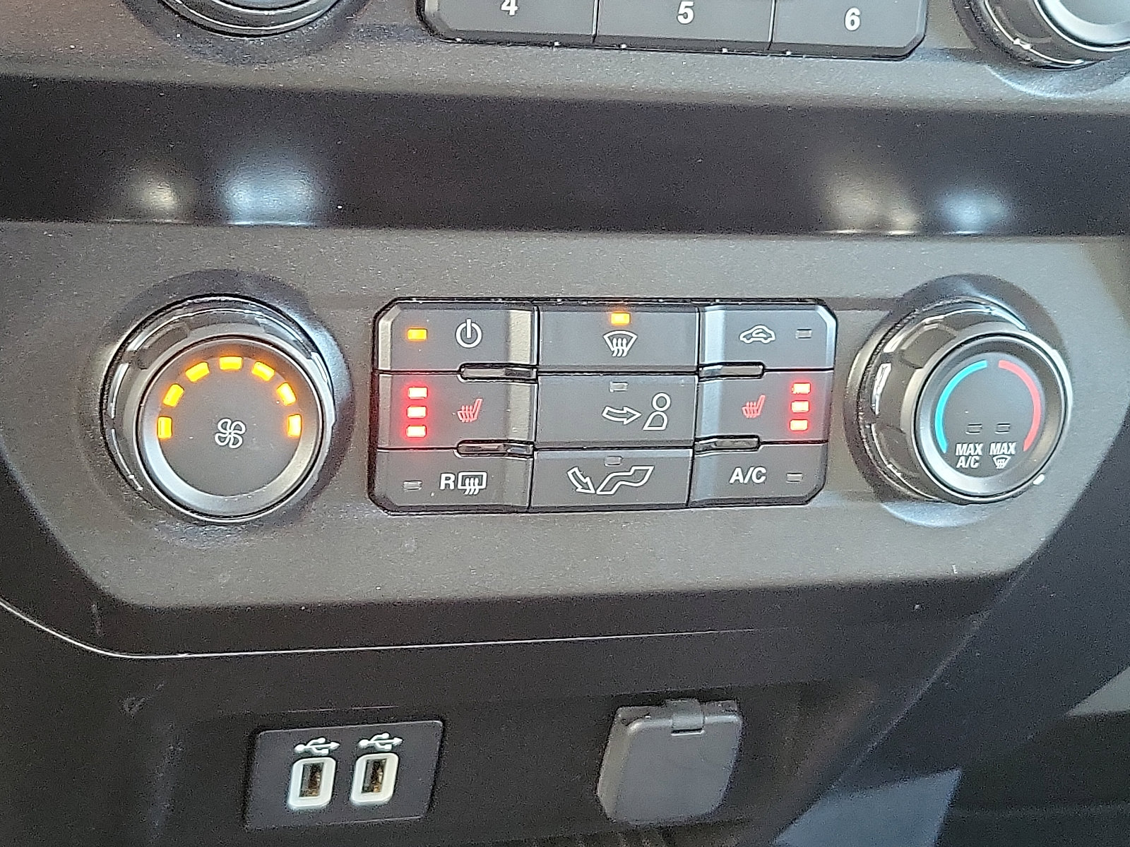 Used 2020 Ford F150 XLT w/ Equipment Group 302A Luxury image 15