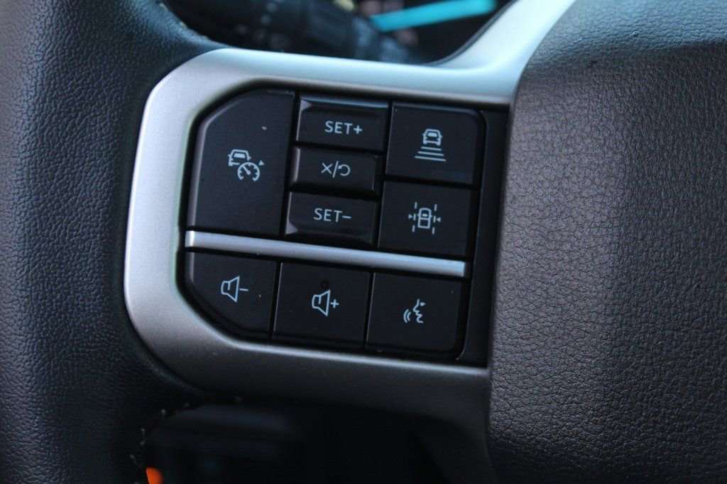Used 2022 Ford Expedition XLT RWD image 37