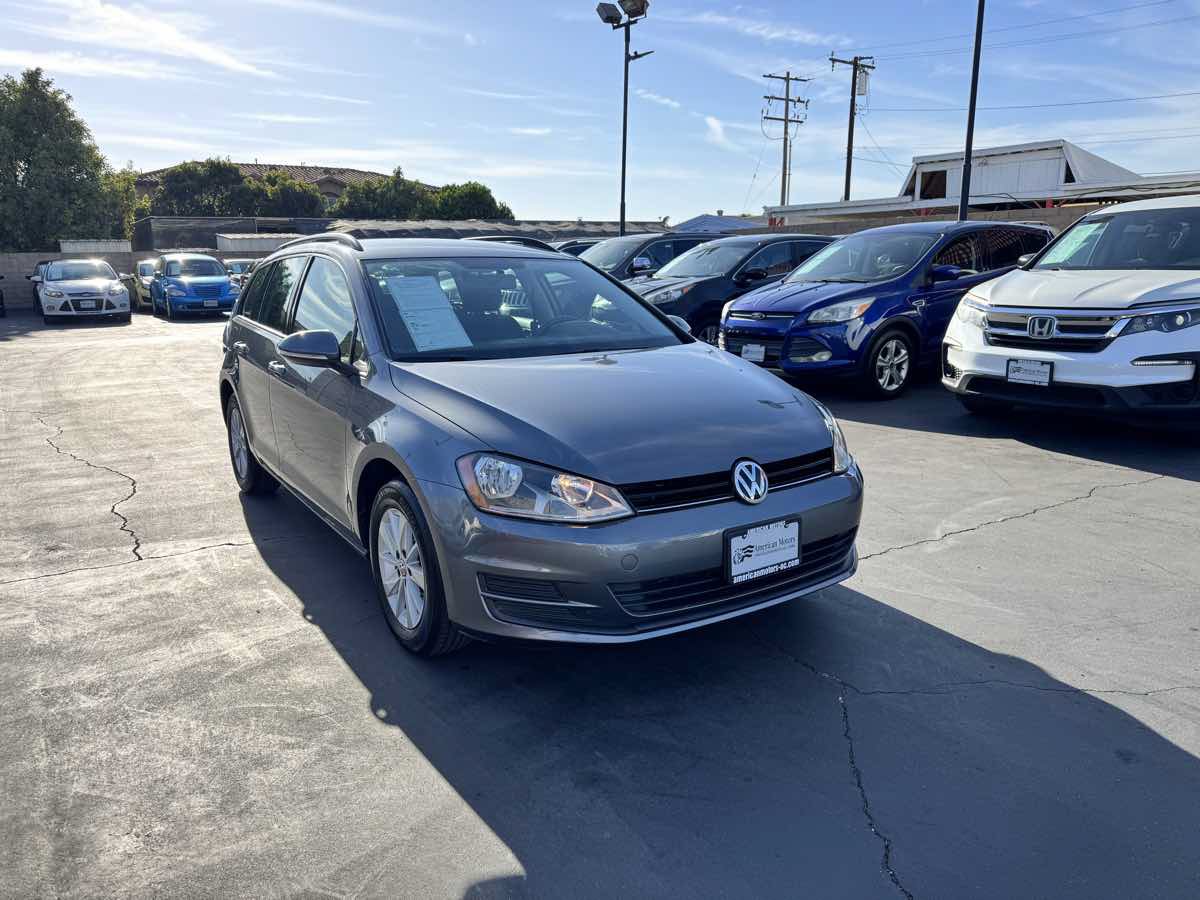Used 2016 Volkswagen Golf S FWD image 9