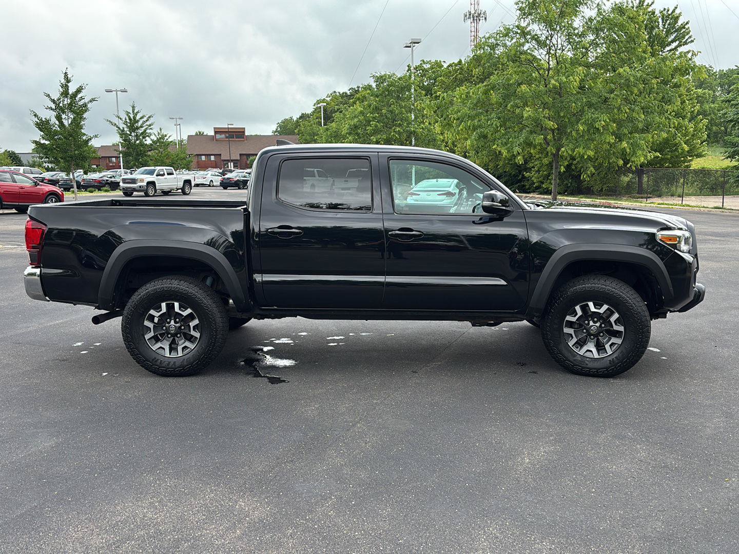 Used 2019 Toyota Tacoma TRD Off-Road AWD/4WD image 9