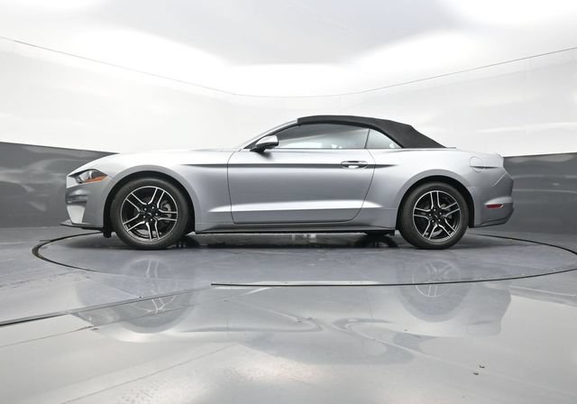 Used 2023 Ford Mustang Premium RWD image 31