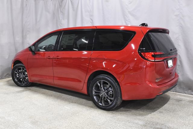 New 2026 Chrysler Pacifica Select image 7