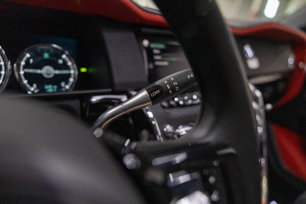 Used 2020 Rolls-Royce Cullinan AWD/4WD image 14