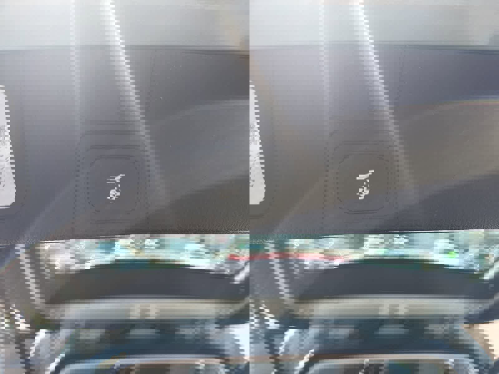 Used 2014 Ford C-MAX SEL w/ Equipment Group 302A image 23