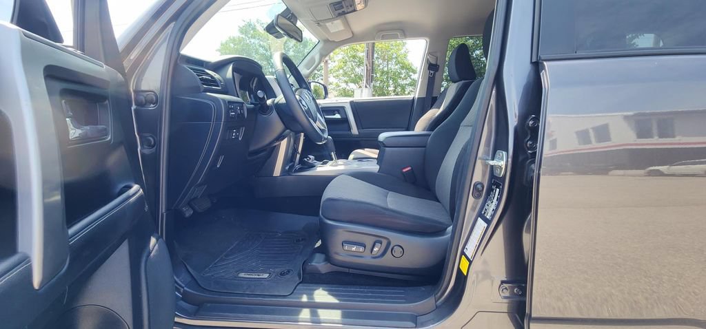 Certified 2023 Toyota 4Runner SR5 AWD/4WD image 10