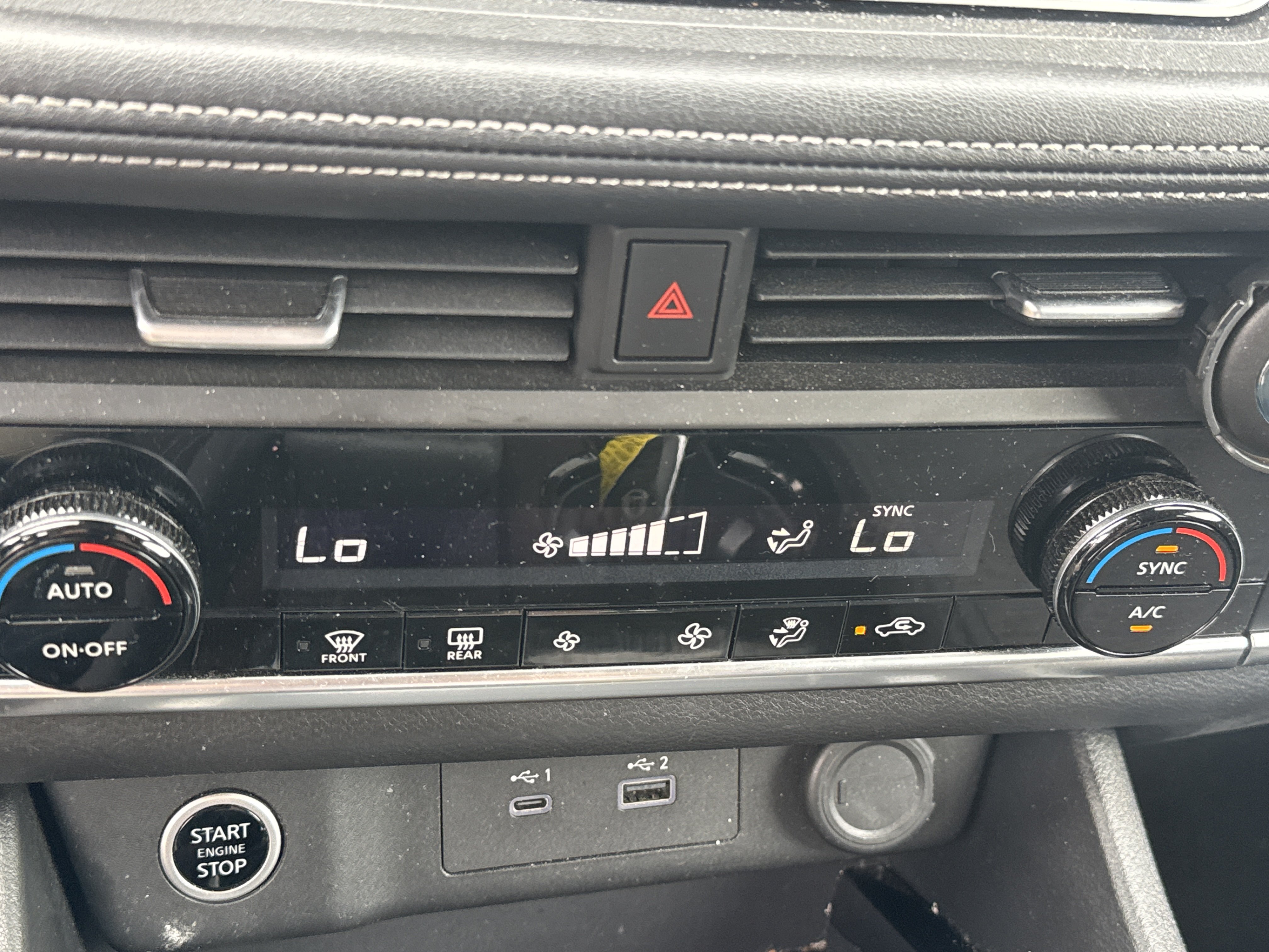 Used 2023 Nissan Rogue SV AWD/4WD image 25