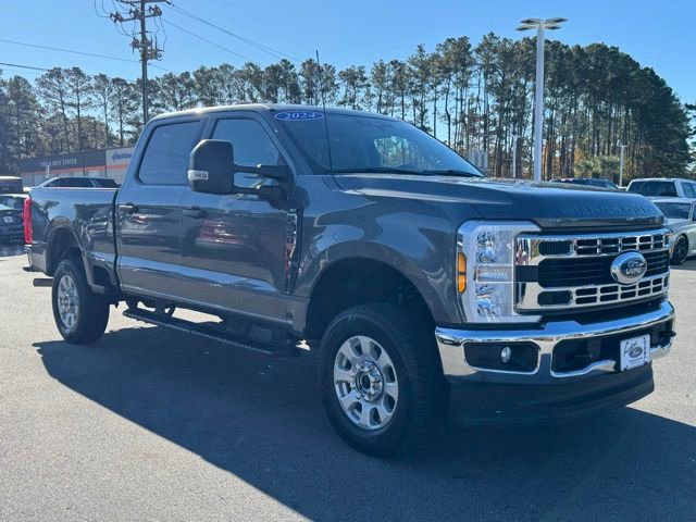 Used 2024 Ford F250 XLT w/ Snow Plow Prep Package image 7