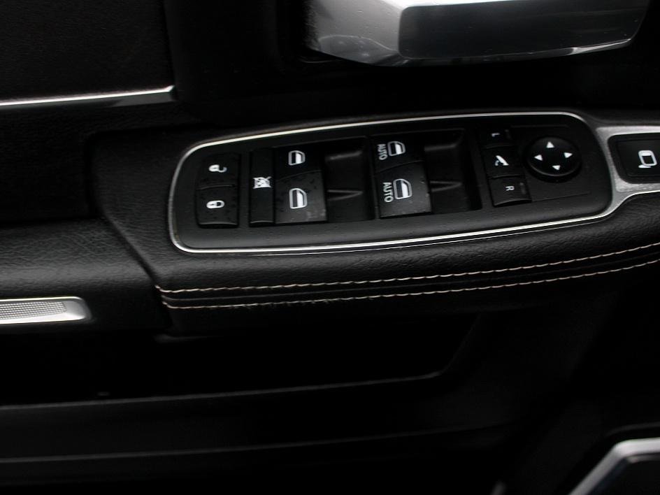 Used 2019 RAM 2500 Laramie image 12