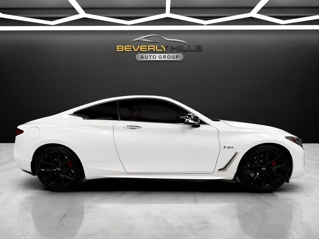Used 2019 INFINITI Q60 Red Sport 400 AWD/4WD image 6