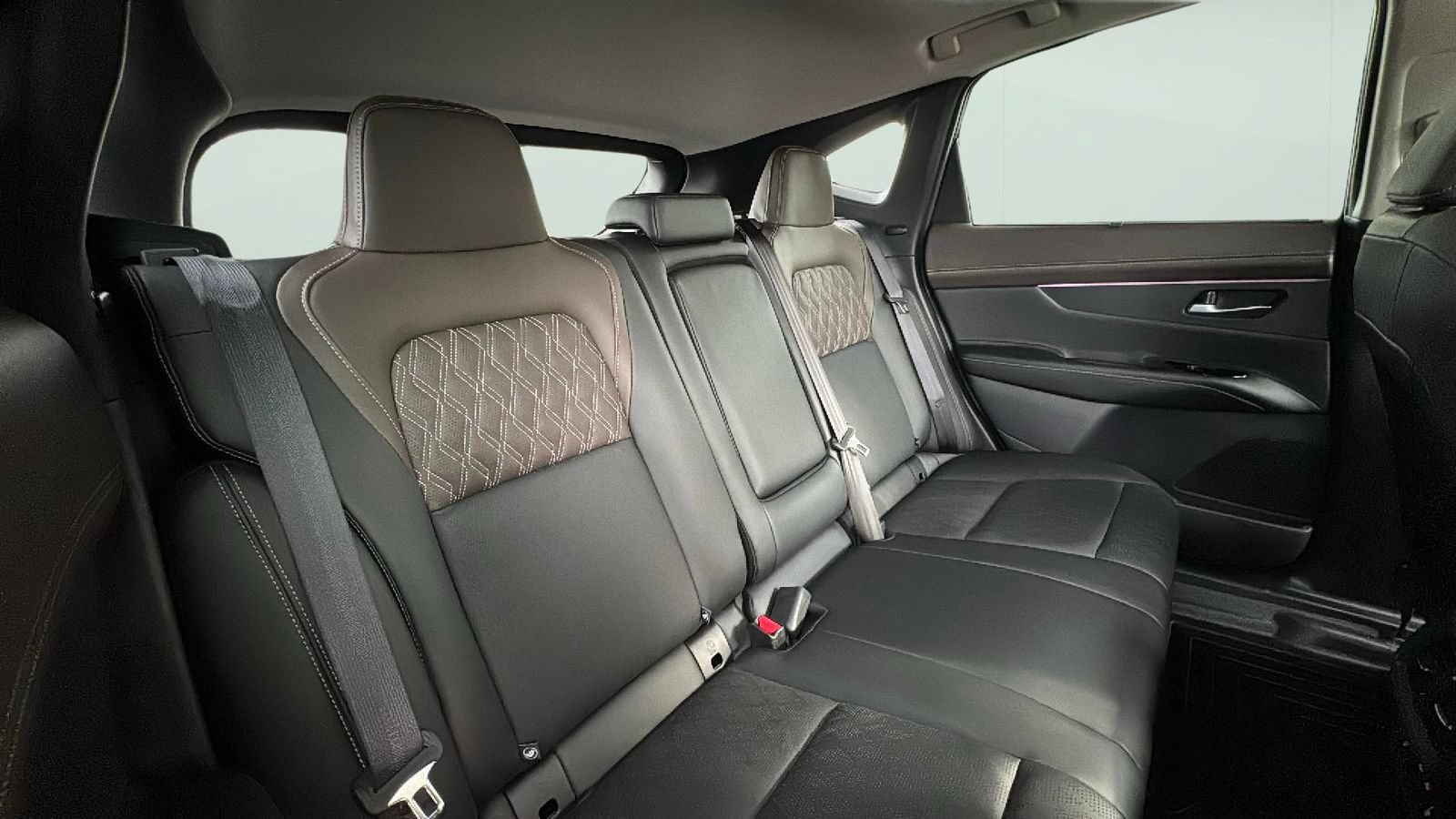 Used 2025 Nissan Murano Platinum w/ Cargo Package AWD/4WD image 24