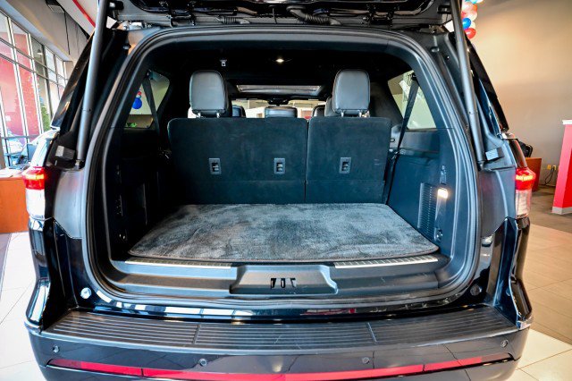 Used 2022 Lincoln Navigator L Black Label image 25