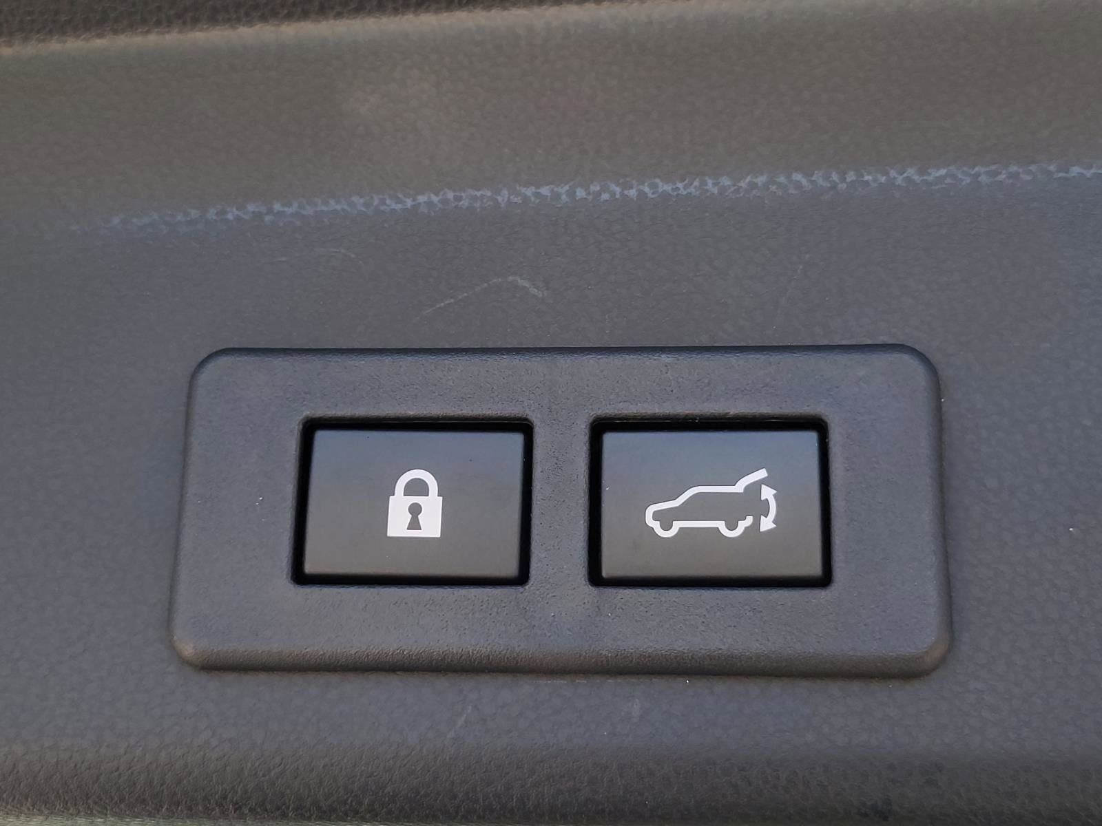 Certified 2025 Subaru Ascent Premium image 11