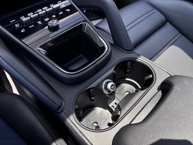 Certified 2025 Porsche Cayenne S AWD/4WD image 25