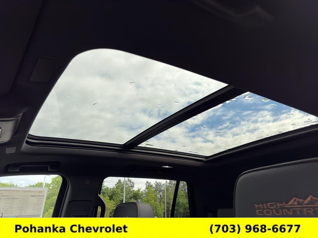 New 2026 Chevrolet Tahoe High Country AWD/4WD image 23